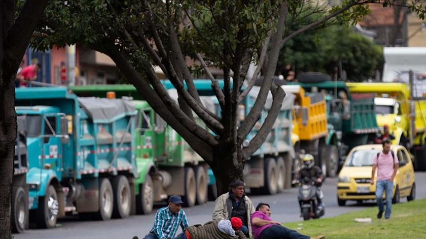Colombia: transportadores de carga levantan el paro en Bogotá
