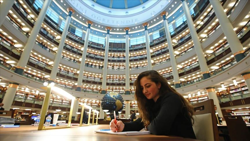 La Biblioteca de la Nación de Turquía acoge a más de 6.000 visitantes el primer día