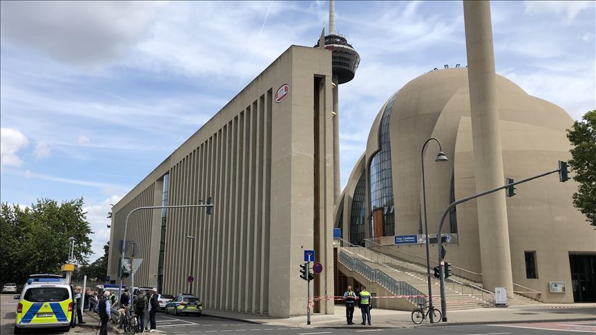 Alemania aumentará seguridad en mezquitas tras ataque racista