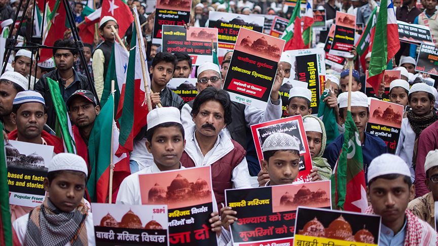Hindistan'da Müslüman vakıf Babri Camisi davasında mahkemenin arazi kararını kabul edecek