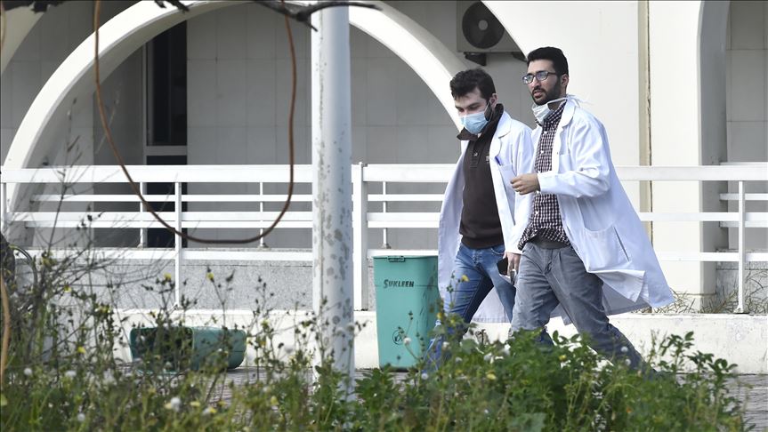 Aíslan hotel con 1.000 personas en Islas Canarias al que llegó italiano con coronavirus