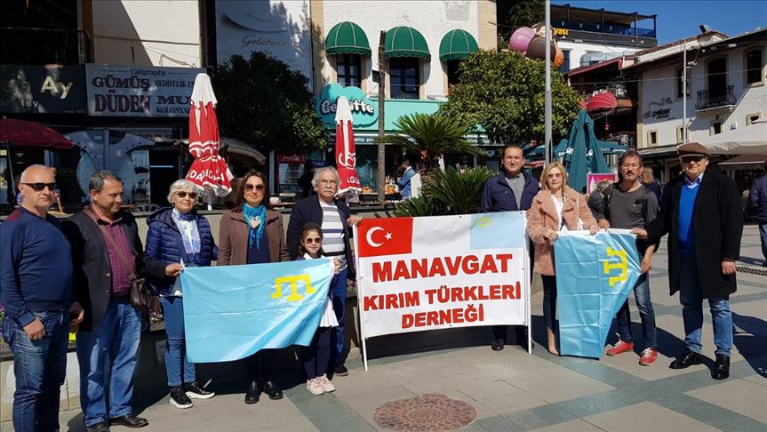 На юге Турции прошла акция с осуждением аннексии Крыма 