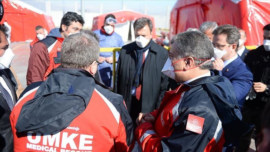 Coronavirus: Le ministre turc de la Santé à la frontière turco-iranienne pour des inspections
