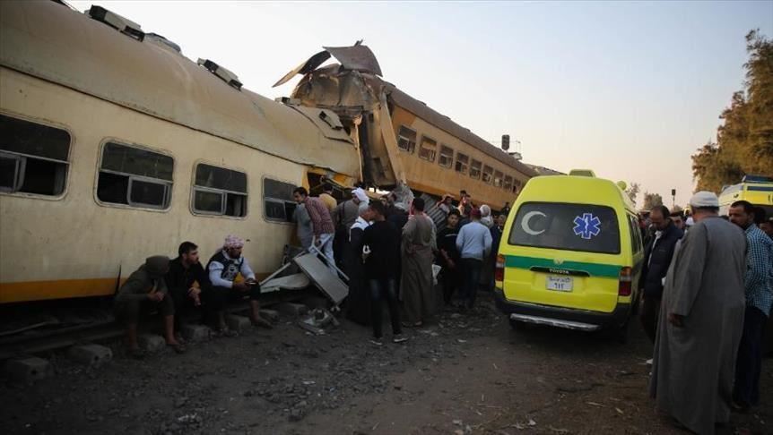 إصابة 24 جراء انقلاب قطار شمال غربي مصر