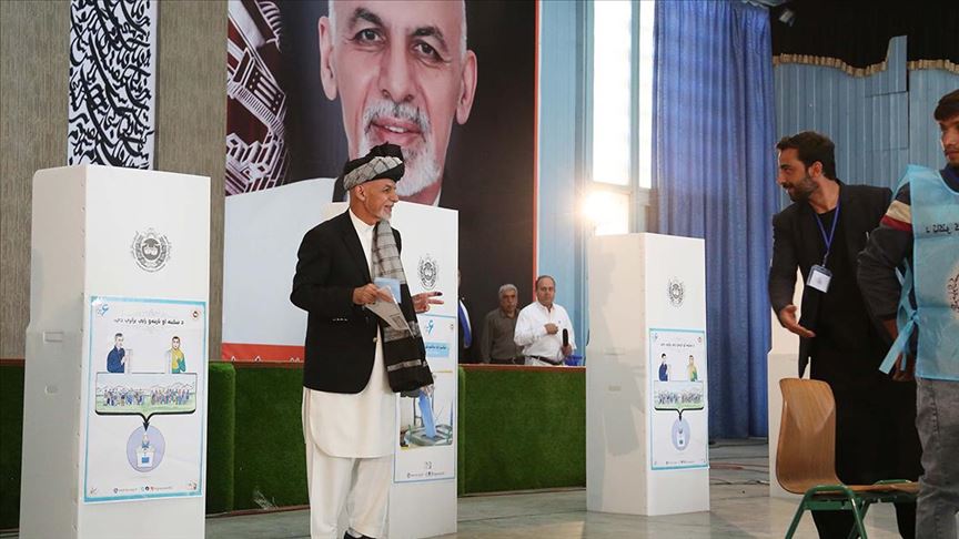 Afganistan'daki seçim sonuçlarına itiraz ülkede yeni bir siyasi krizi tetikliyor