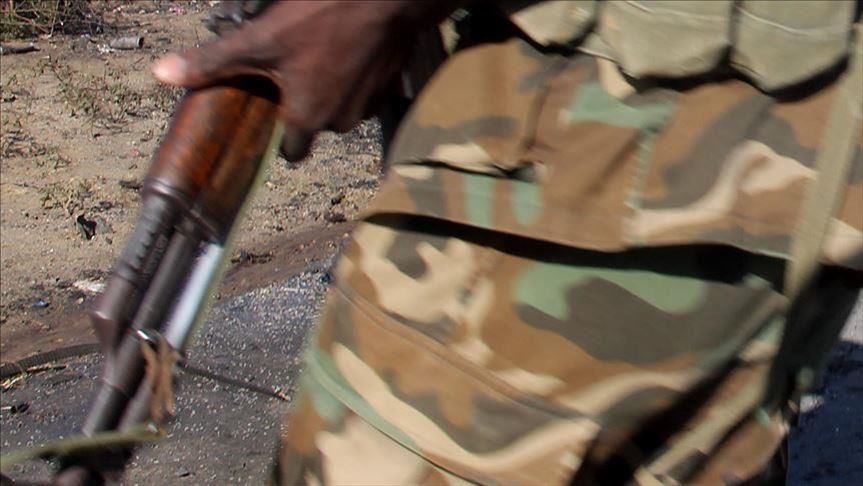 10 dead in gun battle between Somali troops, militia