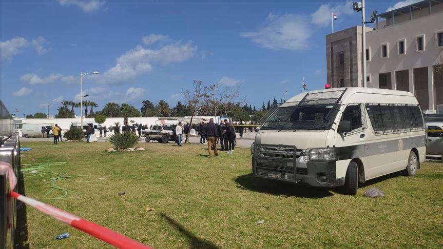 В Тунисе произошел теракт у посольства США, есть погибший