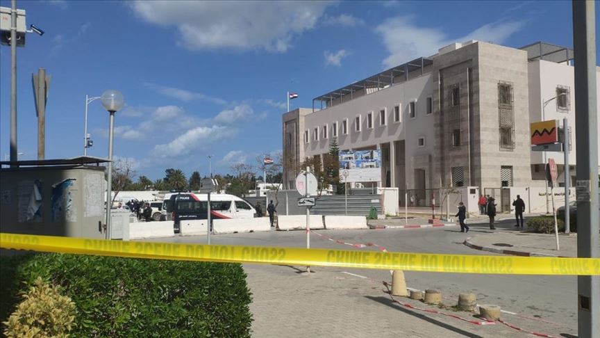 تونس تفجير انتحاري يستهدف دورية أمن قرب السفارة الأمريكية