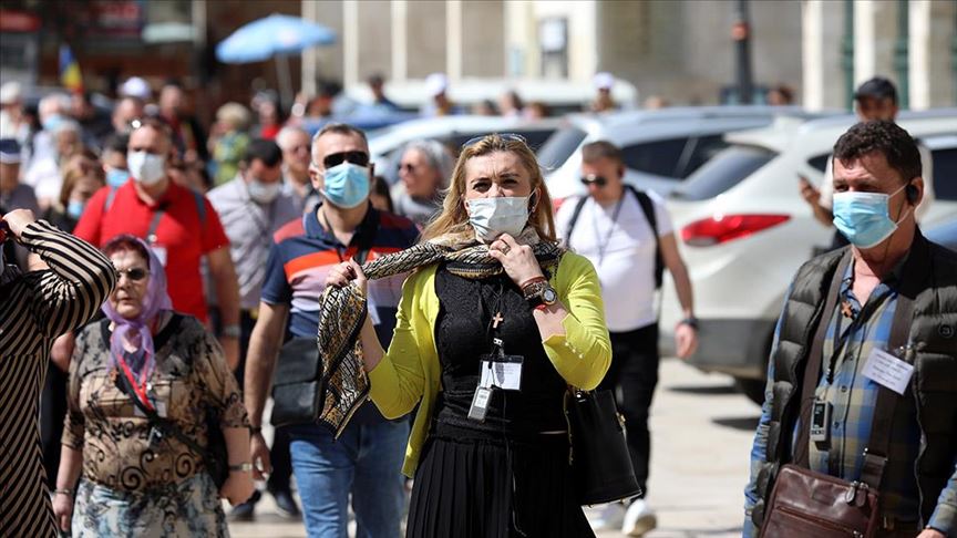 إصابات كورونا ترتفع في فلسطين لـ16 وفي لبنان لـ22 