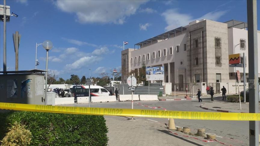 Tunisia: Suicide bombing reported near US Embassy
