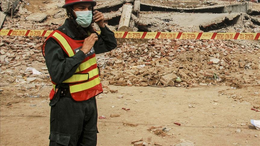 Death toll from Pakistan building collapse rises to 27