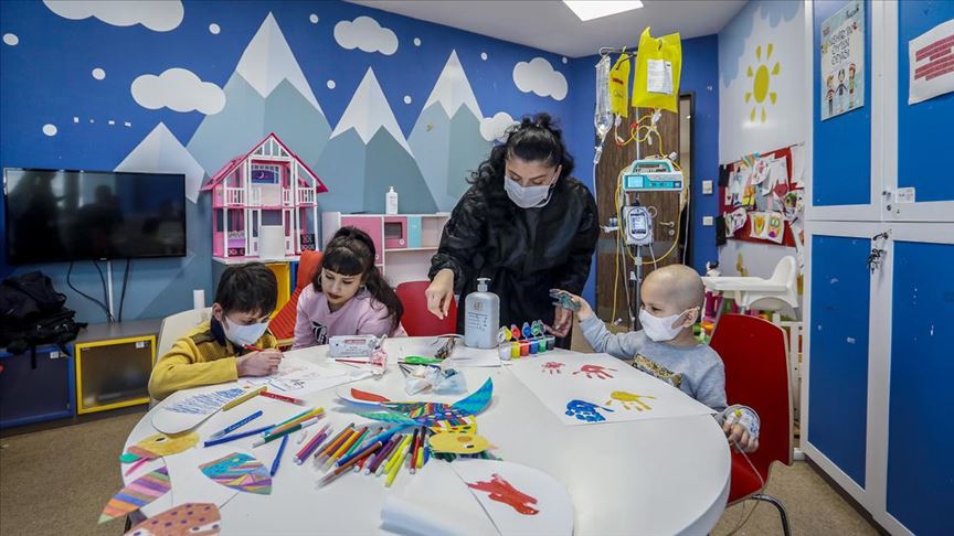Kanser Hastasi Cocuklar Oyun Atolyeleriyle Moral Buluyor