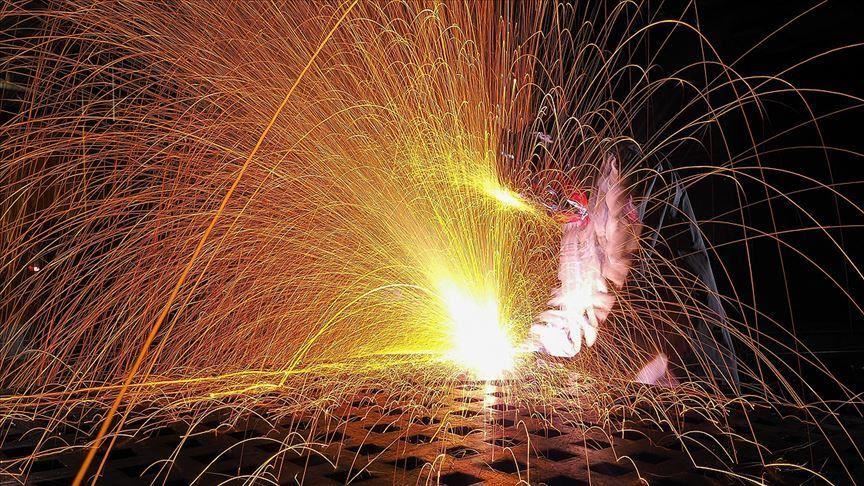 EU: Industrial output slips in January