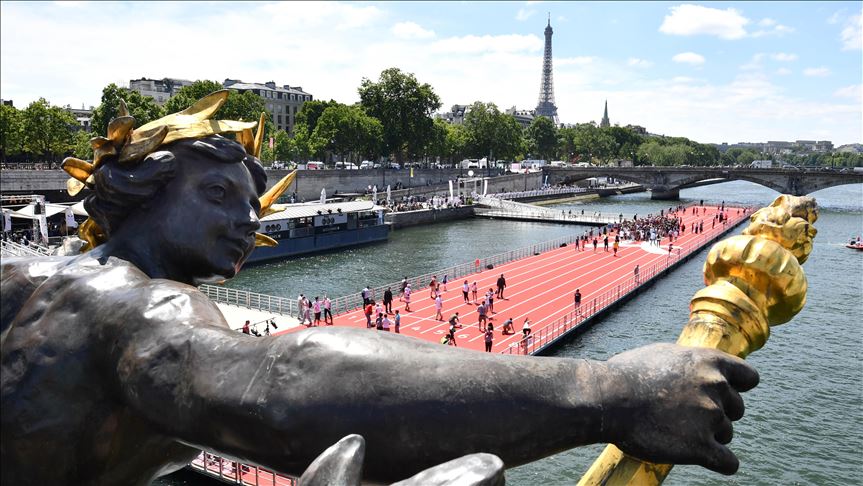 La France va déployer un "système d’enseignement à distance"