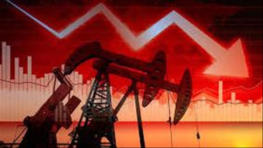 Oil heading for 20% weekly loss worst in 29 years