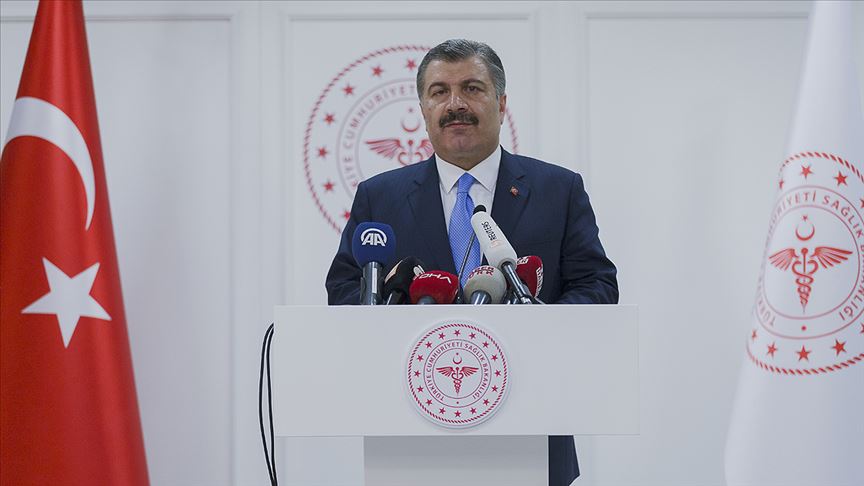 Sağlık Bakanı Koca: Koronavirüs şüphesi bulunanlar gelir gelmez hastaneye kaldırılıp testleri yapılmaktadır