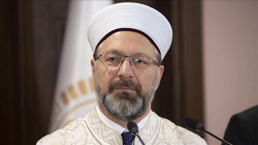 Turqi, pezullohen të gjitha namazet me xhematë