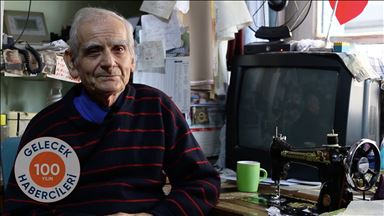 Küçük dükkanında 65 yıldır 'ısmarlama terzilik' yapıyor