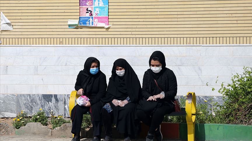 İran'da son 24 saatte 149 kişi koronavirüs nedeniyle hayatını kaybetti
