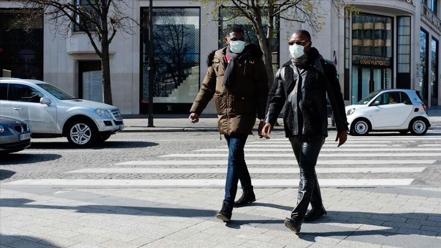 Francë, masa në lëvizjen e lirë në qytetin Nice kundër përhapjes së koronavirusit
