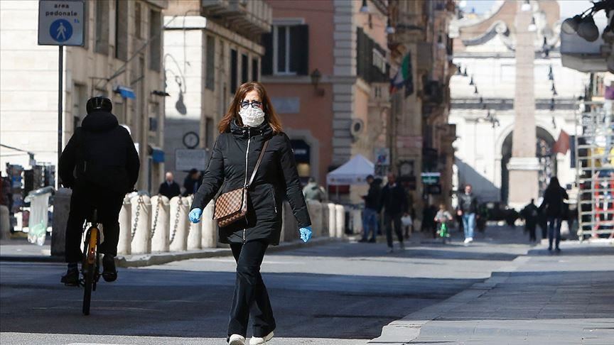 Italy reports record 627 COVID-19 deaths