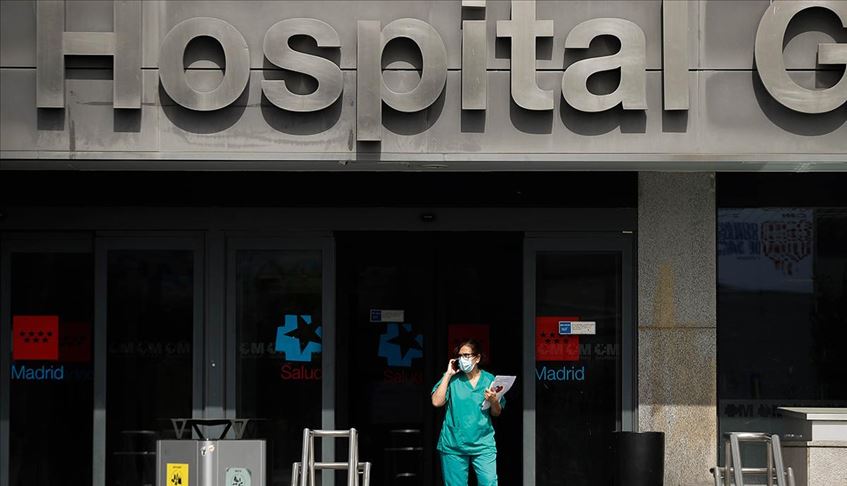 Los hospitales españoles se esfuerzan por combatir el virus a medida que aumentan los casos
