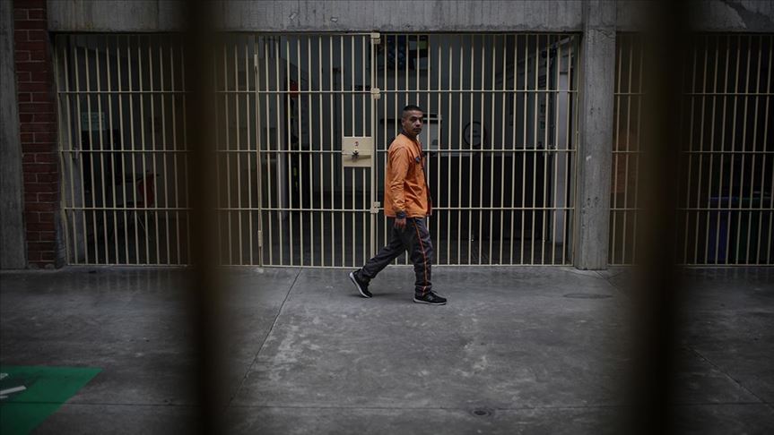 Ministra de Justicia de Colombia se compromete a reducir el hacinamiento en cárceles