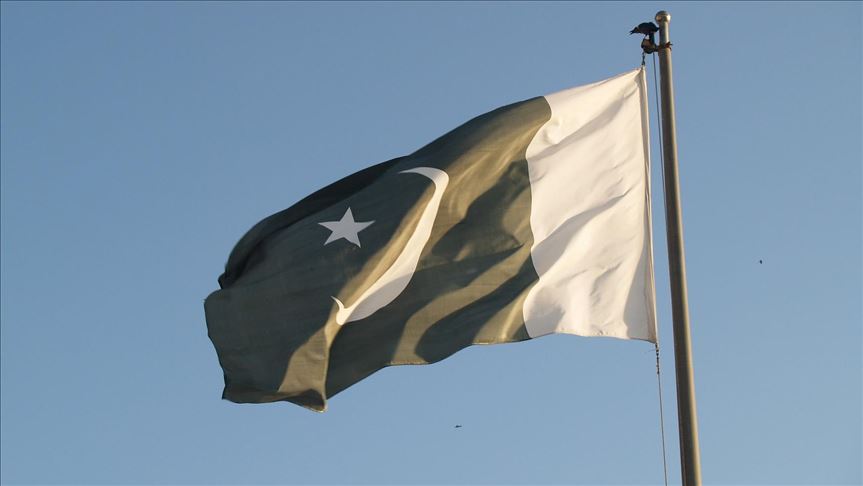 COVID-19: Pakistan unveils economic relief package