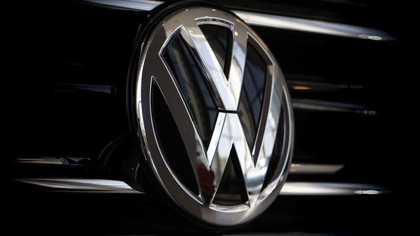 Volkswagen pezullon prodhimin në fabrikat ruse