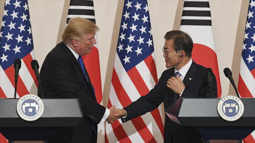 Trump, Güney Kore Devlet Başkanı Moon Jae-in ile Kovid-19'u görüştü 