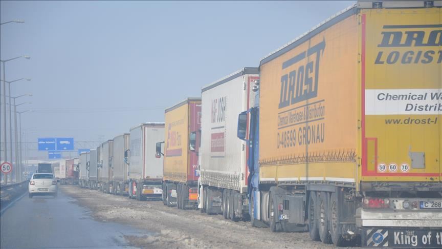 BiH: Za teretna vozila zatvoren granični prelaz Izačić, gužve u Bosanskoj Gradišci
