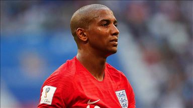Interli Ashley Young koronavirüsten korunma tecrübelerini paylaştı