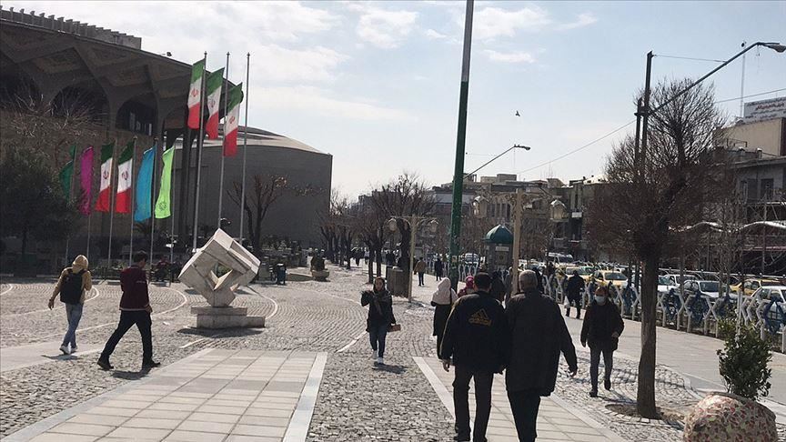 شناسایی 9000 مسافر مشکوک به کرونا در جادههای ایران