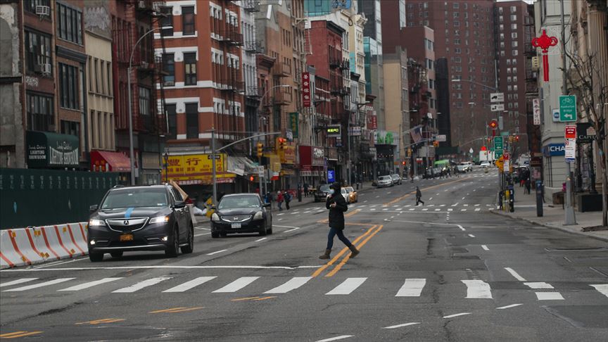 New York'ta Kovid-19 vakası sayısı, bir günde 7 binden fazla artarak 44 bini geçti
