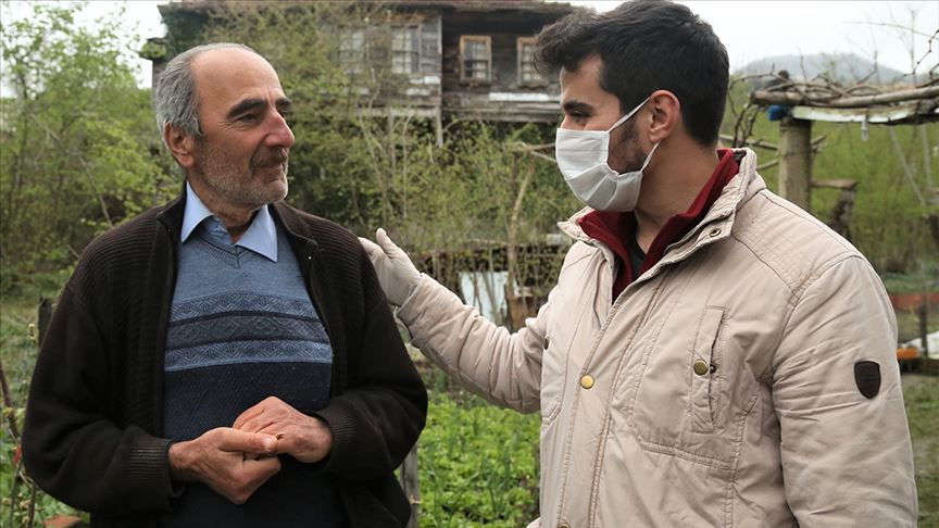 Vefa Sosyal Destek Grubu'ndan 'yaşlılara kötü davranmayın' çağrısı
