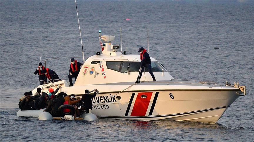 گارد ساحلی ترکیه 21 مهاجر را از خطر غرق شدن نجات داد