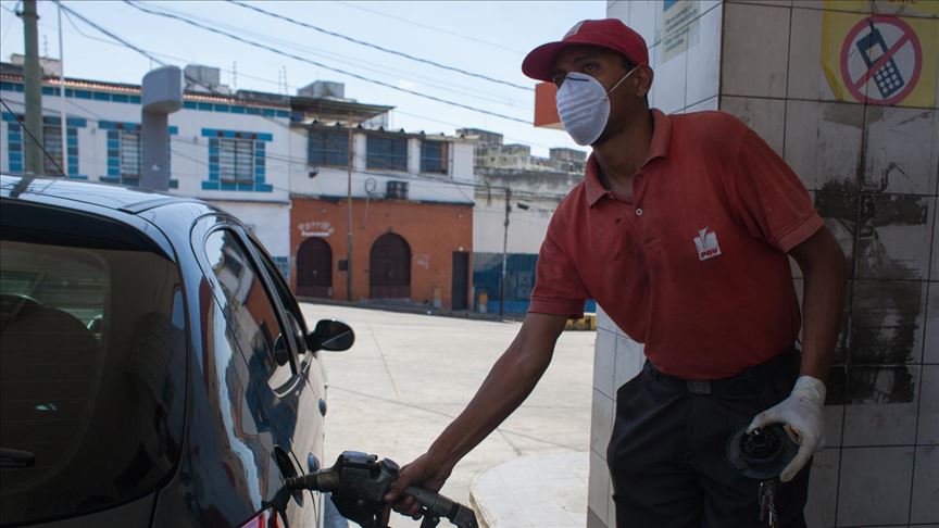 La odisea por conseguir gasolina en Caracas