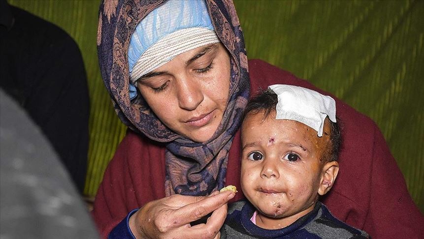 Rusya'nın İdlib'deki tavuk çiftliği saldırısında 6 kayıp veren aile yardım bekliyor