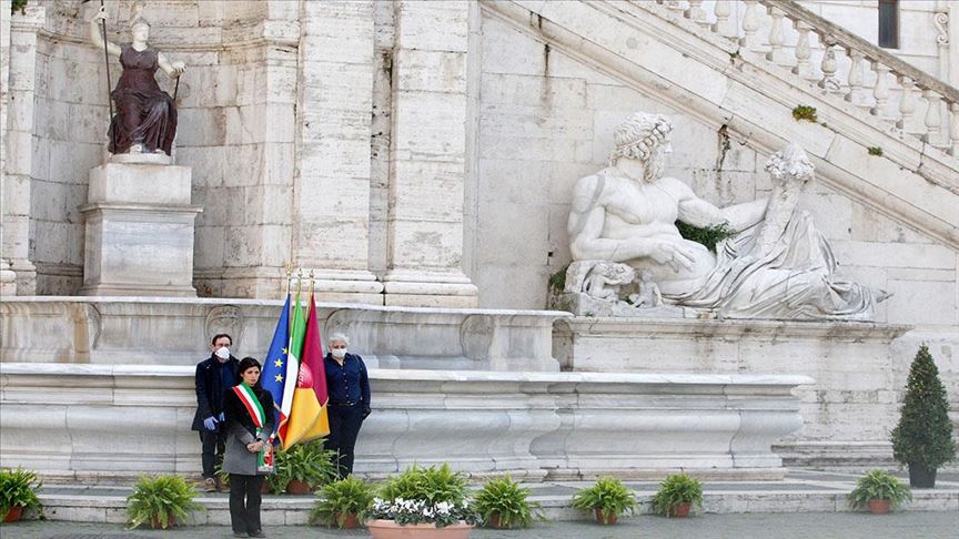 إيطاليا تنكس الأعلام حدادا على ضحايا كورونا