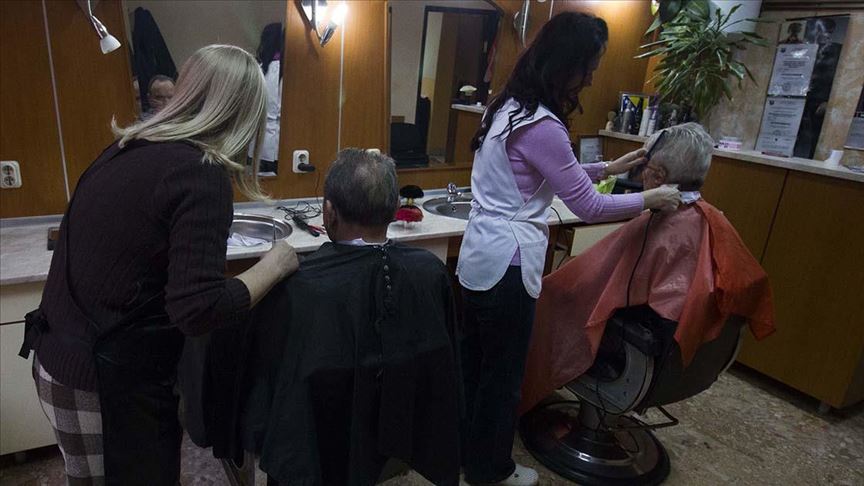 Nove mere Vlade Srbije: Zabranjen rad frizerskim i kozmetičkim salonima