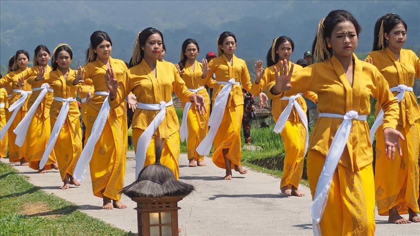 Covid 19 sebabkan kunjungan turis mancanegara ke Indonesia Covid 19 sebabkan kunjungan turis mancanegara ke Indonesia