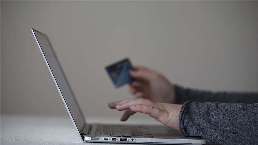 Bankalardan emeklilere maaş ve ikramiye ödeme tavsiyesi