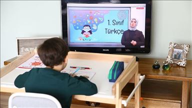 COVID-19: Turkey keeps public education alive