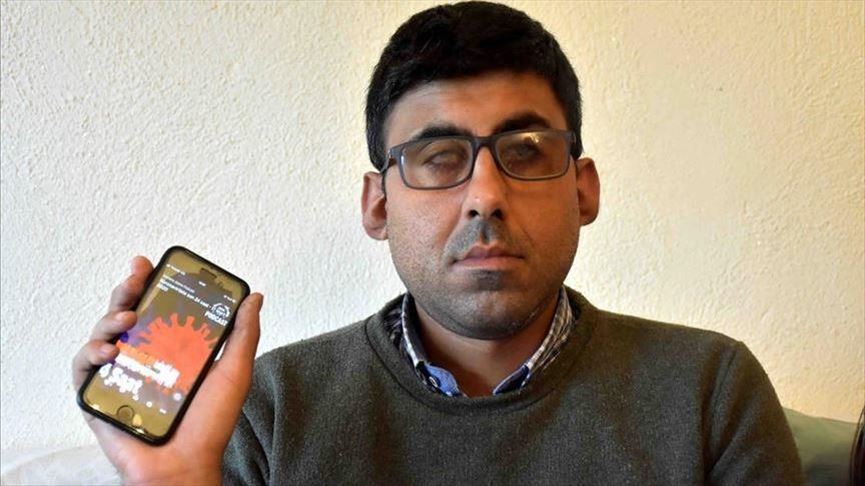 Discapacitados visuales turcos siguen la agenda del mundo a través de podcasts de la Agencia Anadolu  