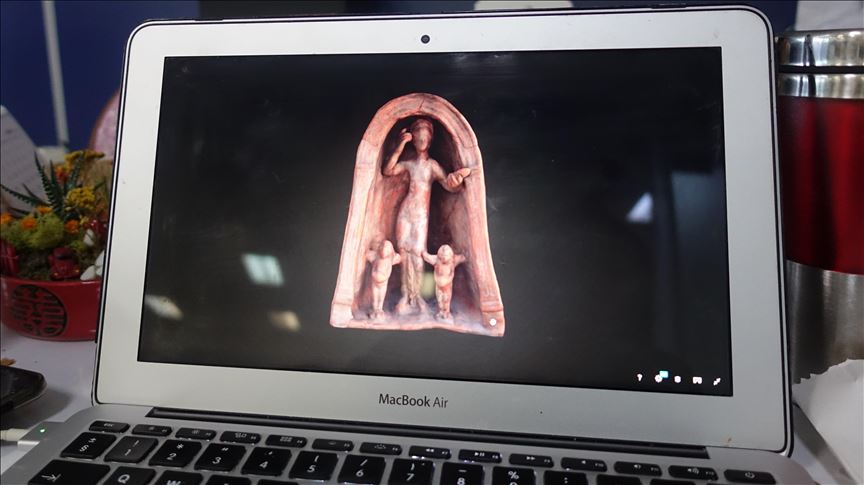 Istanbul museum offers archaeology collection online