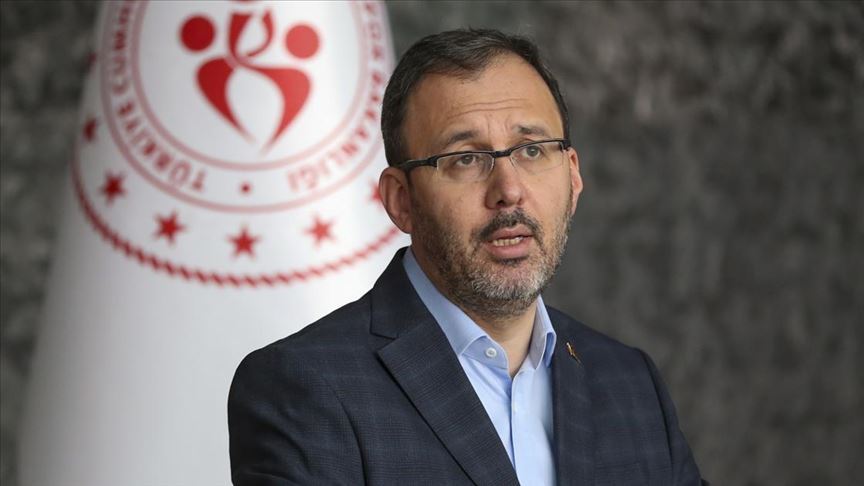 Gençlik ve Spor Bakanı Kasapoğlu: Yurt ücretleri an itibarıyla iade edilmeye başlanmıştır