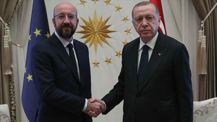 أردوغان ورئيس المجلس الأوروبي يبحثان التعاون لمكافحة كورونا 