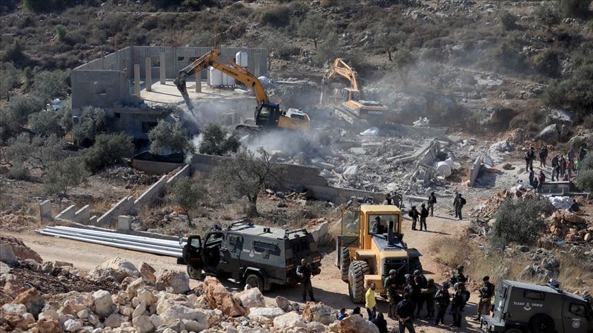 Израел сруши 40 палестински куќи на окупираниот Западен Брег 