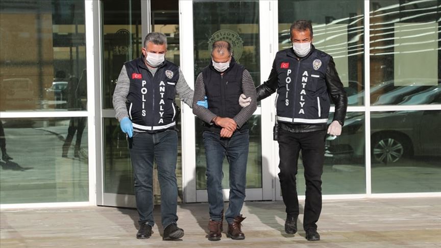 'Koronalıyım' diyerek polise tüküren kişi tutuklandı