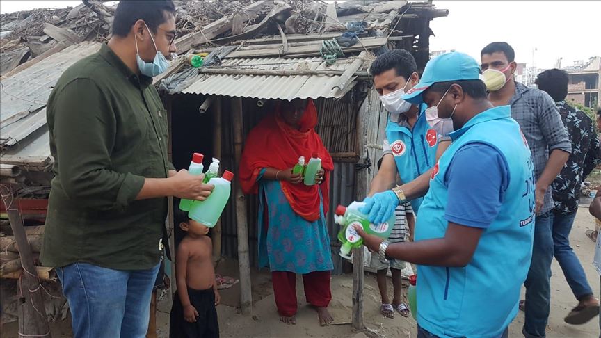 COVID-19: Turkish Diyanet Foundation helps Rohingya